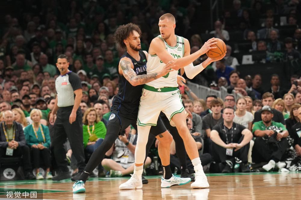 球迷们期待 球迷们期待