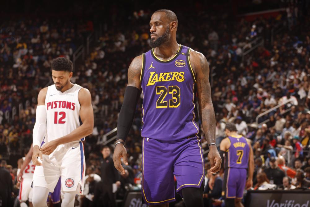 区充满了生 区充满了生